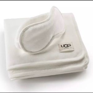 UGG Duffield soft blanket and eye mask